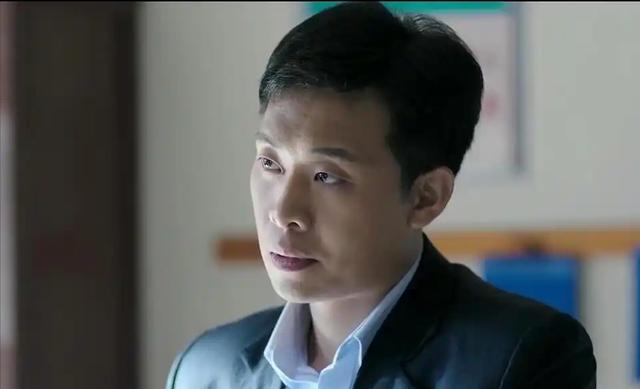 钱琳琳工作照